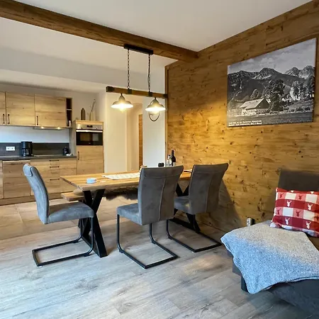 Gaestehaus Aicher - Chiemgau Karte Apartment